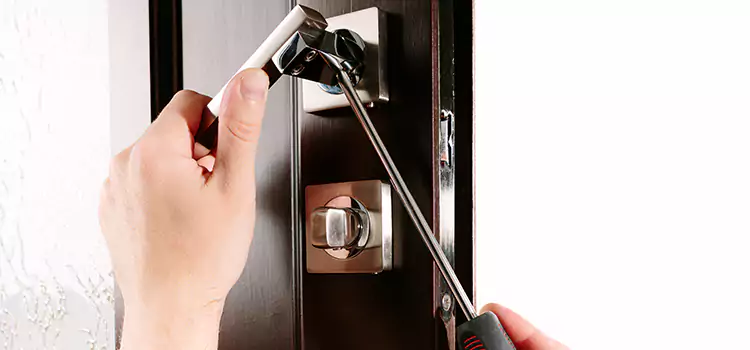 Door Lock Replacement Service Petersburg
