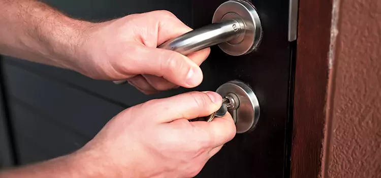Door Closer Repair & Installation Petersburg